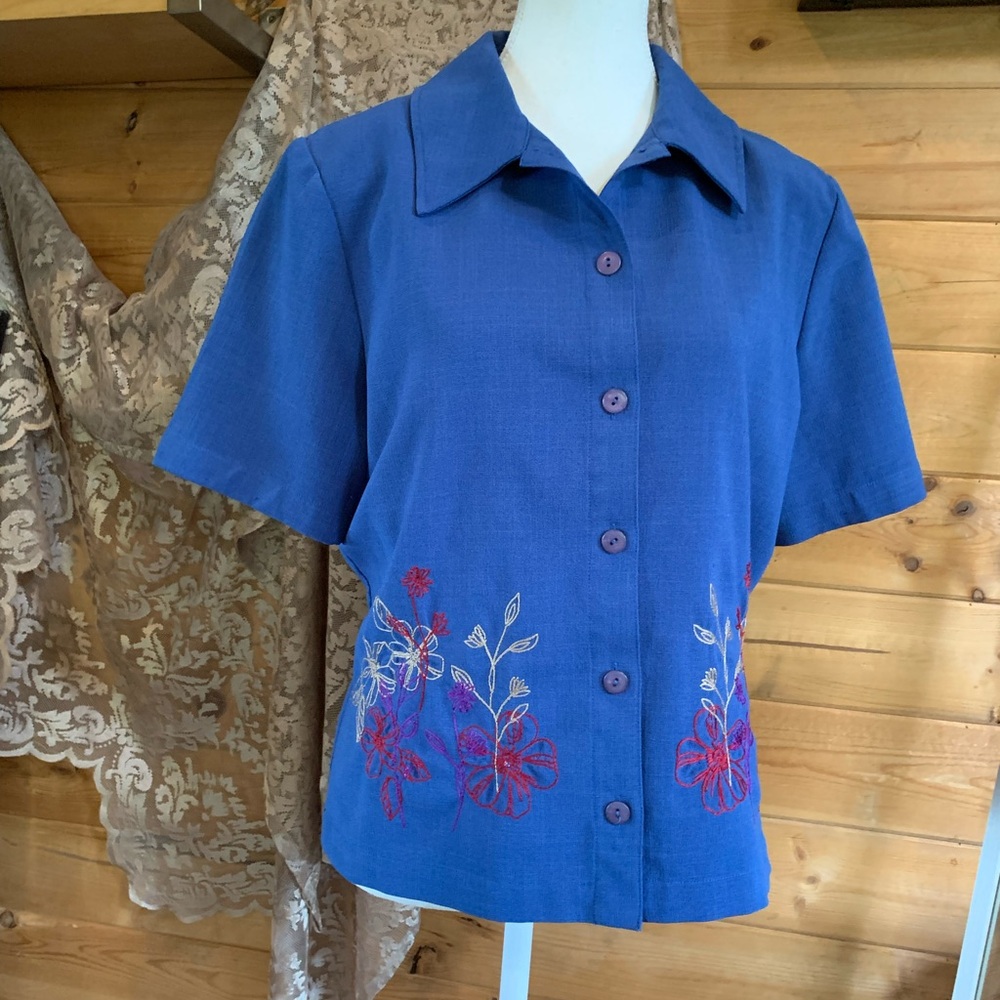 Vintage Blue Floral Embroidered Short Sleeve‎ Button Up Shirt Size 10